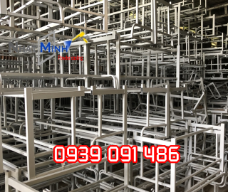 Chân Bàn, ghế trường học